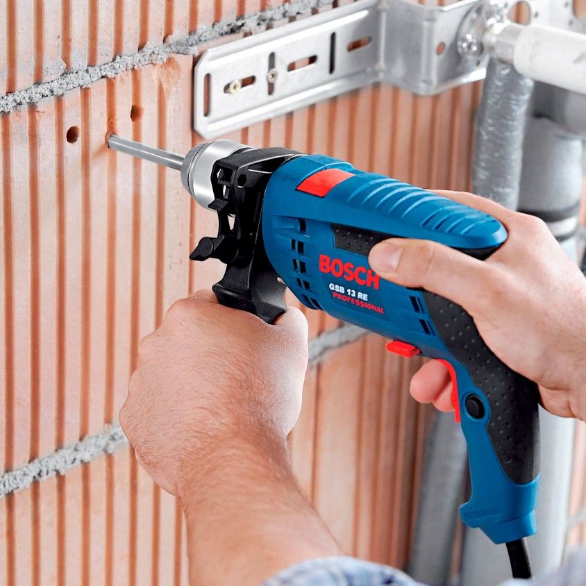 Berbequim com Percuss�o 600W Bosch GSB 13 RE