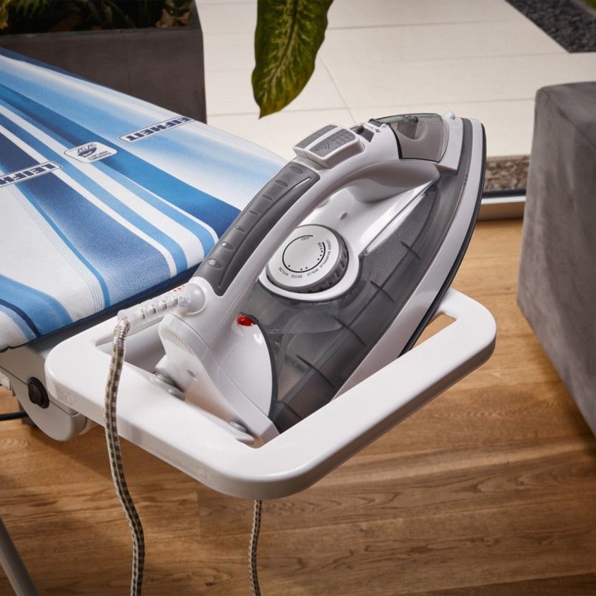 T�bua de Engomar Leifheit AirfFlow M Solid Plus