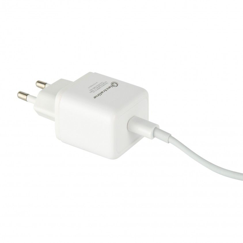 Carregador USB-C 3.0A 20W com Power Delivery Carregador USB-C 3.0A 20W com Power Delivery