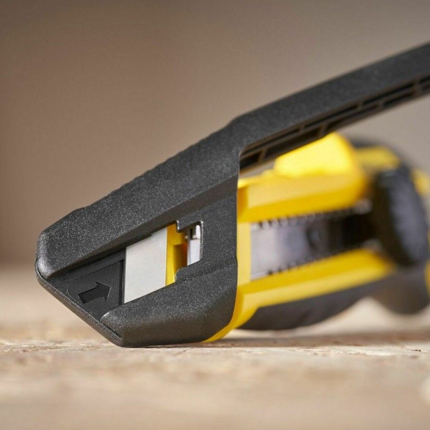 X-Acto Stanley Segmentao Lateral com Roda 18mm