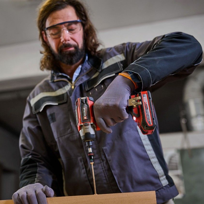 Aparafusadora de Impacto Einhell TP-CI 18/220 Li BL-Solo