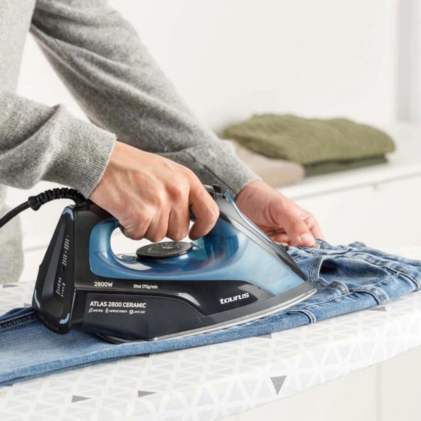 FerroTaurus Vapor Atlas 2800W Sti2801 FerroTaurus Vapor Atlas 2800W Sti2801